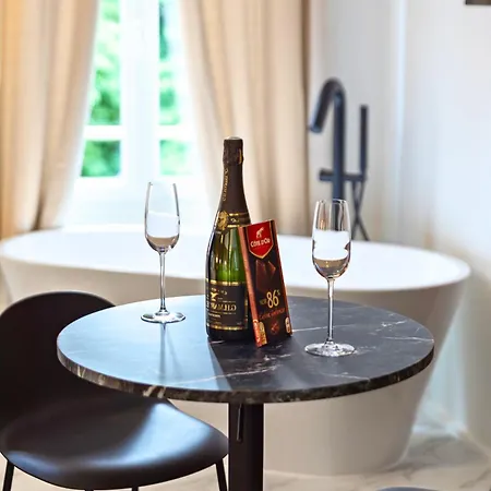 La Luxury - Hypercentre - Baignoire Confort - Ambiance 5 étoiles Appartement